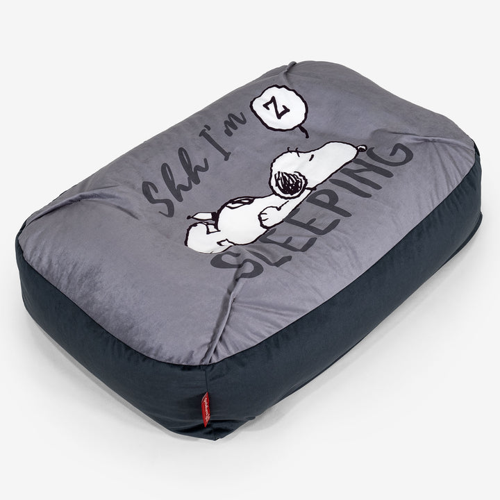 Snoopy Lettino per Cani Sloucher Medio - Sonno 01